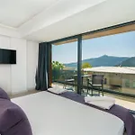 Port Alissia * Kaş